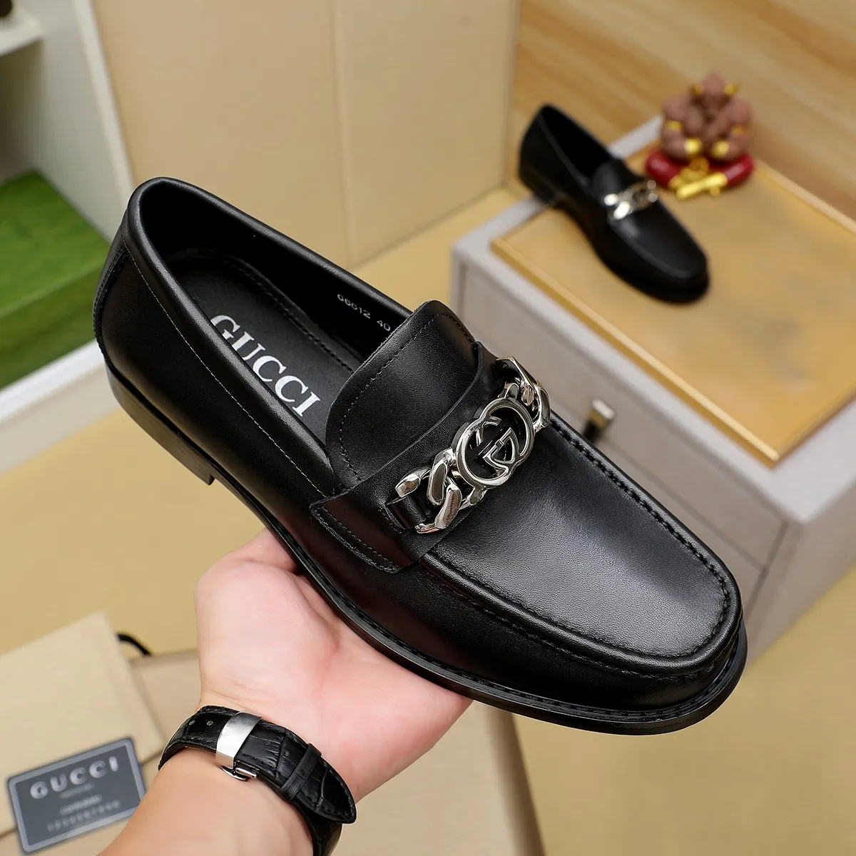 Men's men's shoes💰460💰💰Gucci official website men's business formal leather shoes updated💥Hong Kong counters synchronize new styles💥completely one-to-one replica shipment👍zero gap in counter quality 0⃣️made of imported cowhide on the outside+water-dyed🐂leather lining, color optional! Matching code 38-45